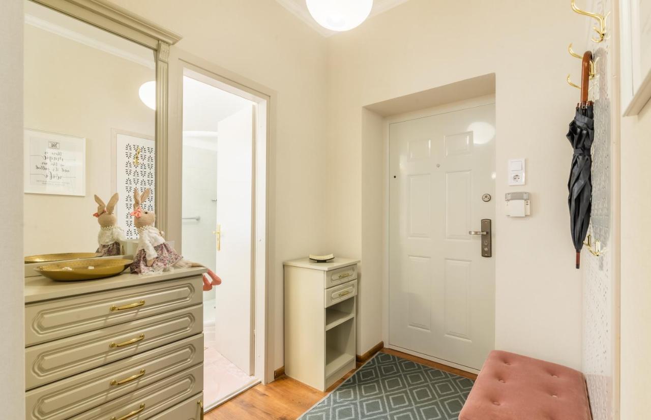 Monarchia Apartman Pearl Mosonmagyarovar Exterior photo